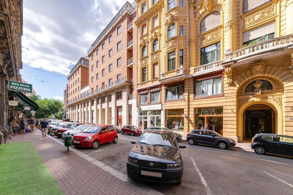 Swarz'S Soho Apartment Budapest Esterno foto