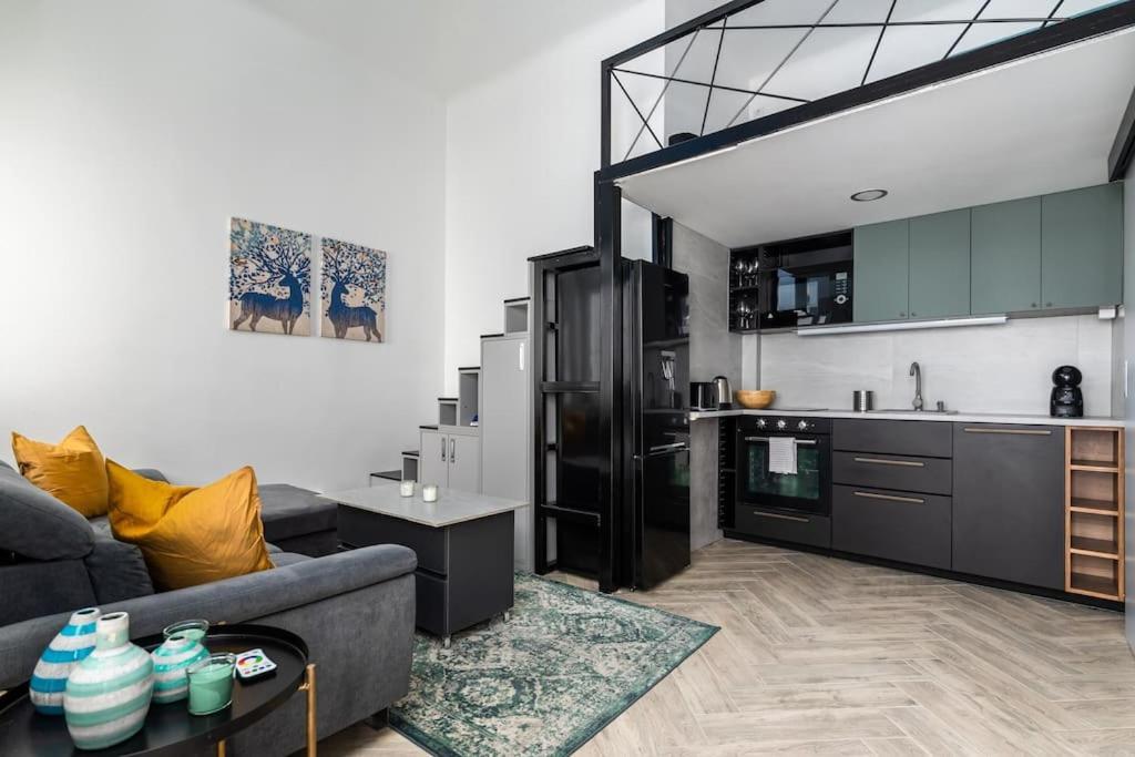 Swarz'S Soho Apartment Budapest Esterno foto